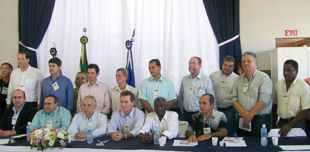  <a style='float:right;color:#ccc' href='https://www3.al.sp.gov.br/repositorio/noticia/03-2008/JOSE CANDIDO  VISITA INTERIOR B.jpg' target=_blank><i class='bi bi-zoom-in'></i> Clique para ver a imagem </a>